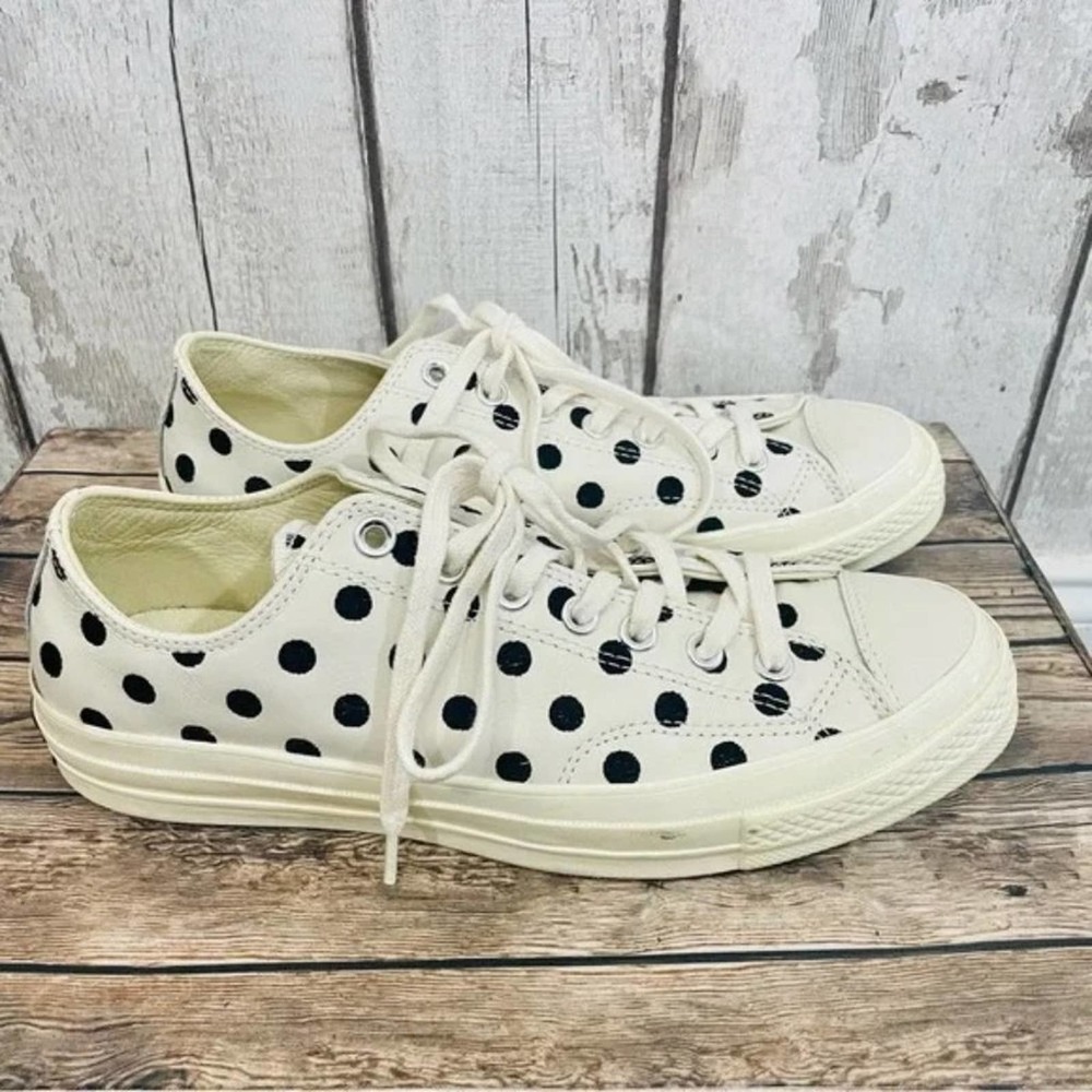 Converse Chuck Taylor All Stars - Leather Polka Dot Low Top Sneakers - Picture 2 of 9